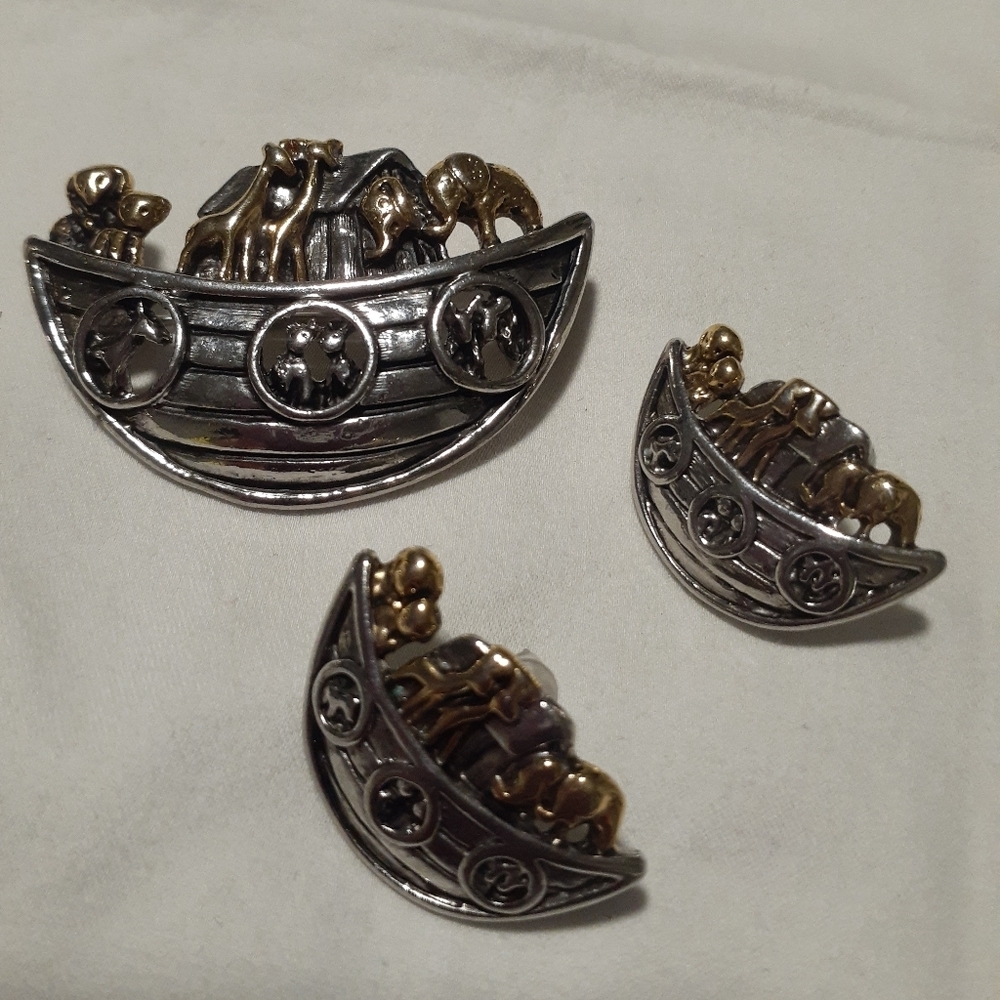 Noah's Ark brooch pendant and earrings set